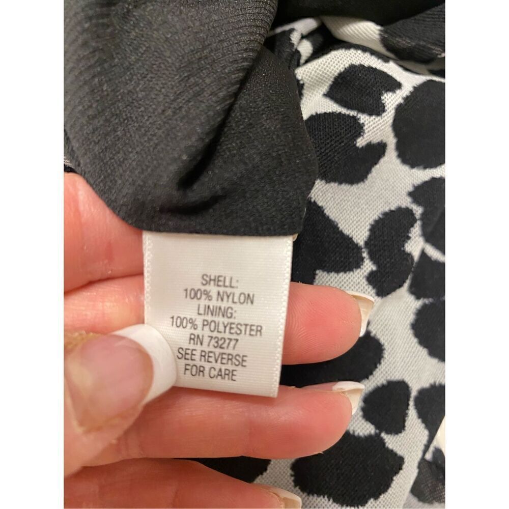 Dana Buchman Animal Print Top. Size M - Picture 7 of 9